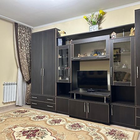 Comfortable Apartment In Chisinau Exterior photo